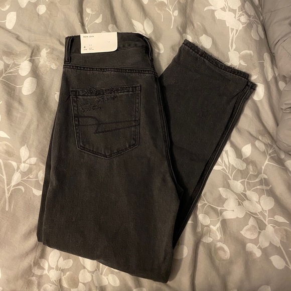 Distressed Mom Jeans - Picture 3 of 4